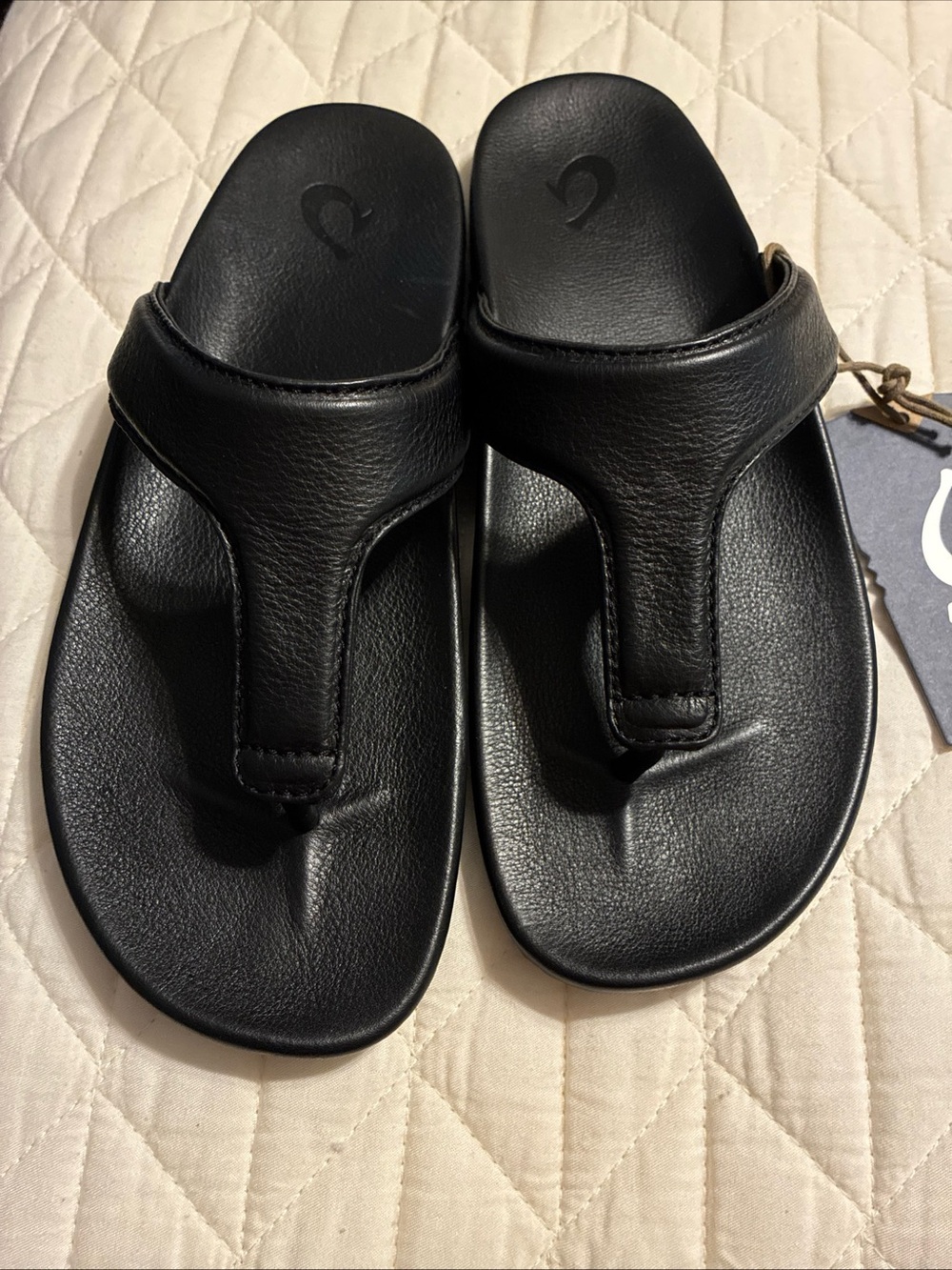 Olukai ladies black leather sandals kipe’a lipi